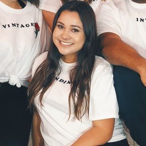 Meet your Posher, Cassandra